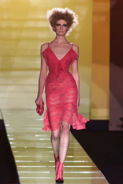 Look 25